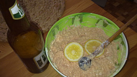 Pomazánka s celerem, křenem a pivem