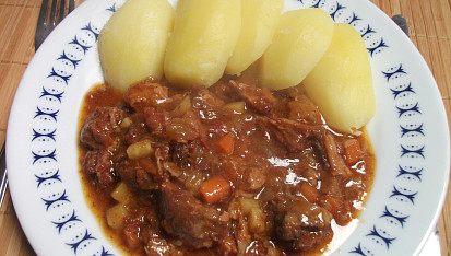 Srnčí směs (ragú)  na zelenině, ragú
