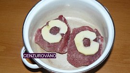 Vepřové plátky s jablky