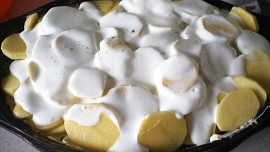 Zapečené brambory s pangasiem a špenátem