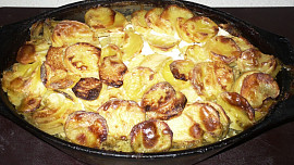 Zapečené brambory s pangasiem a špenátem