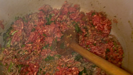 Zapečené těstoviny na bazalkové směsi se žampionama