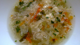 Domácí kuřecí netučná tlačenka s barevnou zeleninkou