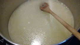 Domácí kuřecí netučná tlačenka s barevnou zeleninkou