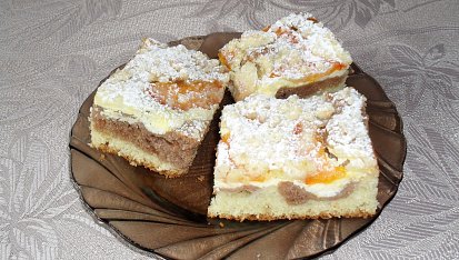 Dvoubarevná peřinka s tvarohem