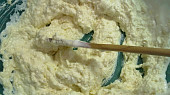 Lososové filety,  zapečené v  pikantní  sýrové  krustě