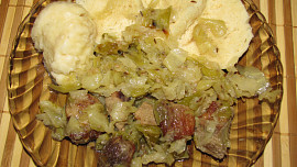 Maso pečené v zelí