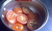 Polévka z pečených rajčat, Upečná rajčata připravená k rozmixování