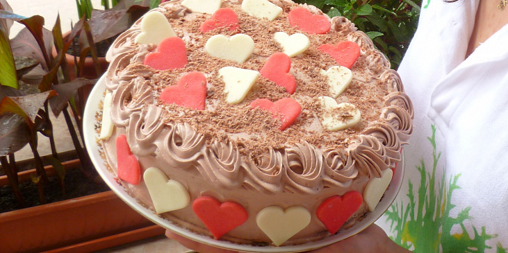 Ve formě narozeninového dortu :)
