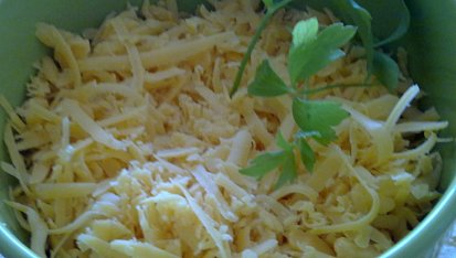 Sýrová ohnivá pomazánka  s rajčátkama a chilli papričkama
