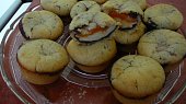 Trojbarevné muffiny
