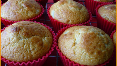 Vanilkové muffiny s malinami