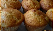 Vanilkové muffiny s malinami
