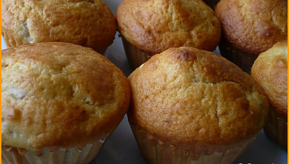 Vanilkové muffiny s malinami