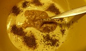 Cuketový salát se smetanou (příprava zálivky)