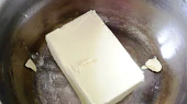 Ghee (přepuštěné máslo)