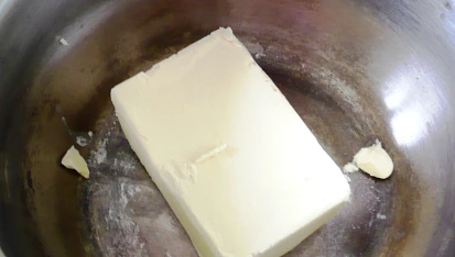 Ghee (přepuštěné máslo)