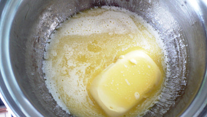 Ghee (přepuštěné máslo)