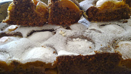 Kávový perník s  rumem a ovocem