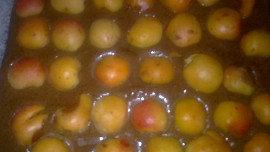 Kávový perník s  rumem a ovocem