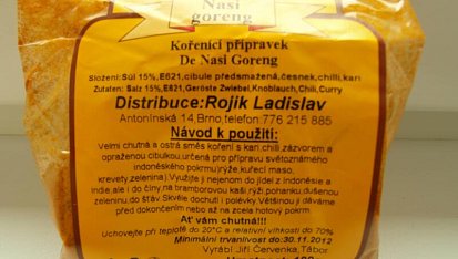 Králičí játra na víně s curry cuketou
