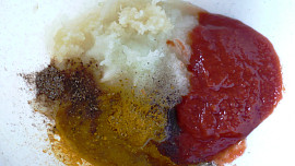 Kuře v cibulové curry marinádě