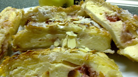 Lehký tvarohový  závin s letním ovocem