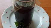 Marmeláda - rosol z černého rybízu - nevařená