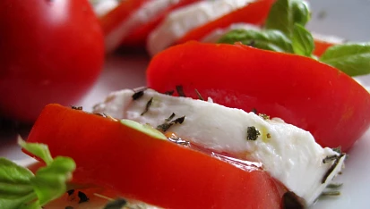 Mozzarella s rajčaty