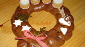 Perníková chaloupka + postup (I adventní věnec byl z tohoto perníku)