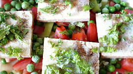 Polenta se zeleninou a tofu (zapečená)
