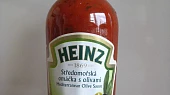Tuňákové medailonky se špagetami a středomořskou omáčkou, Středomořská omáčka s olivami Heinz