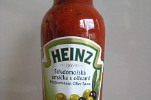 Středomořská omáčka s olivami Heinz
