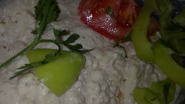 Tvarůžková  lahodná pěna k pivku  na dva způsoby