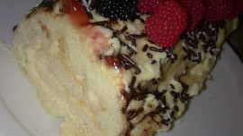 Žloutkové řezy z listového těsta s  dia sladidlem a dia  marmeládou