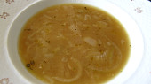 Cibulová polévka s tymiánem