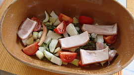 Hovězí na divoko v římském hrnci