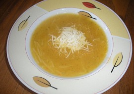 Jemná zeleninová polévka