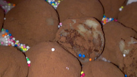 Marcipánové kuličky z brambor a čokolády