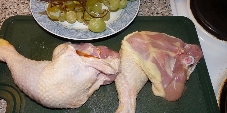 Marinované  kuřecí s hroznem (i pro diabetiky) (hlavní suroviny)