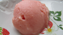 Melounová zmrzlina s vanilkovým jogurtem