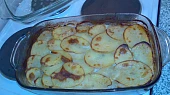 Mleté maso na zelí s brambory