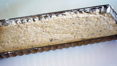 Ořechový bochník s rozinkami