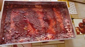 Ovocný řez s perníkovou příchutí, korpus potřený marmeládou