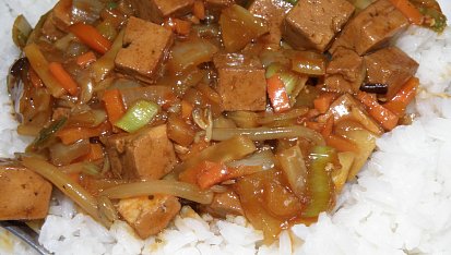 Paneer se sladko-kyselou zeleninou