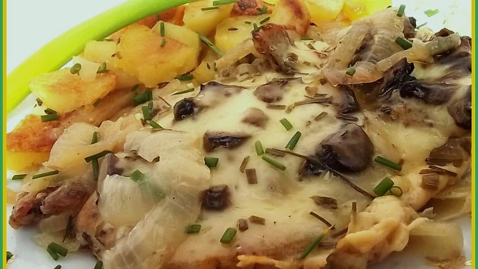 Pečené vepřové kotlety pod houbovo-sýrovou čepicí, Pečené vepřové kotlety pod houbovo-sýrovou čepicí