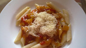 Penne s rajčaty a cuketou