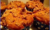 Posypané švestkové muffiny