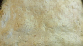 Rybízovo-jablečný koláč s tvarohem a pudingem