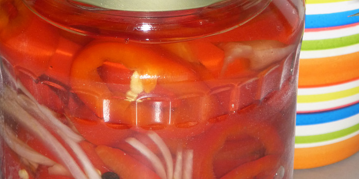 Sterilovaná paprika s olejem